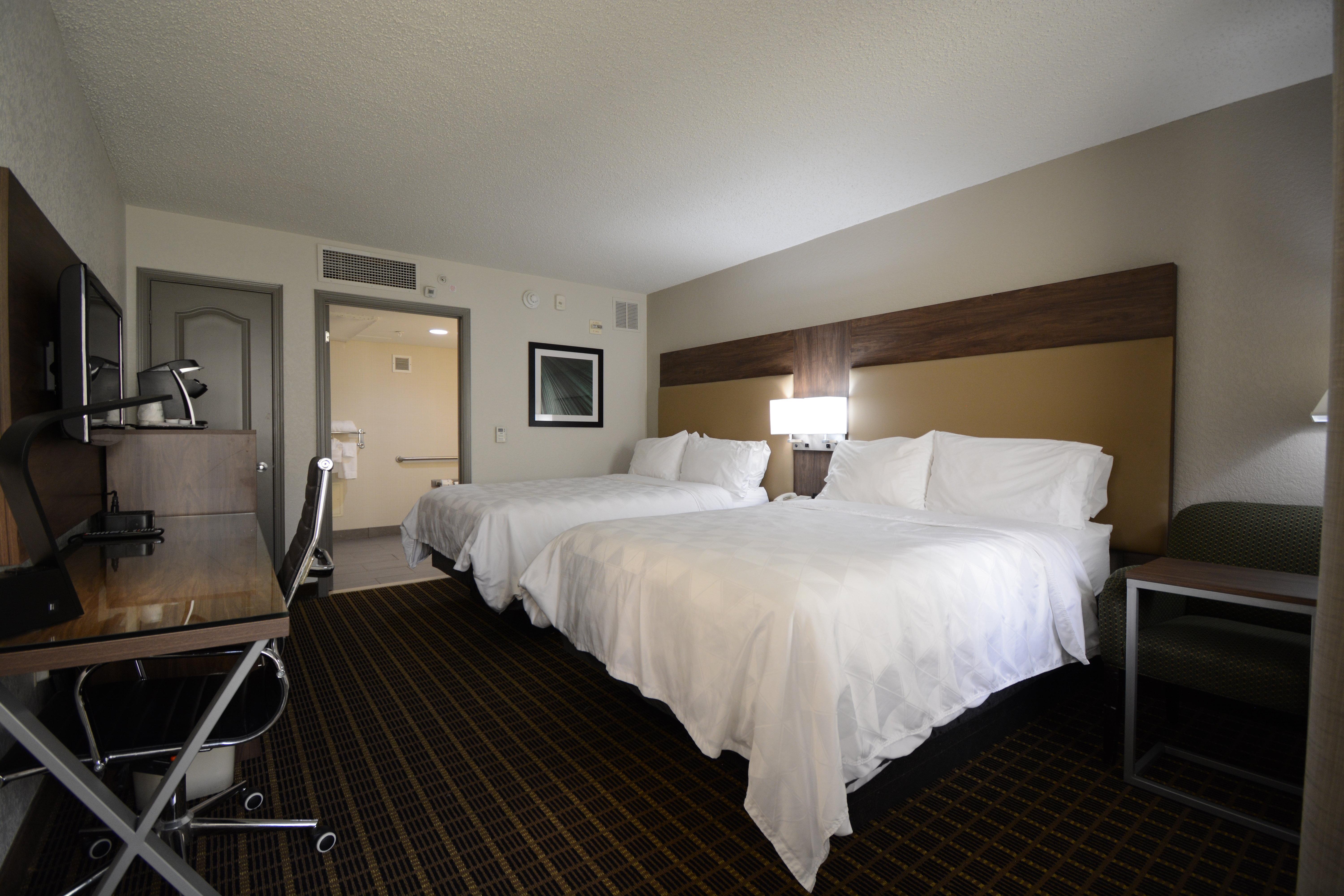 Holiday Inn Hazlet By Ihg Exterior photo