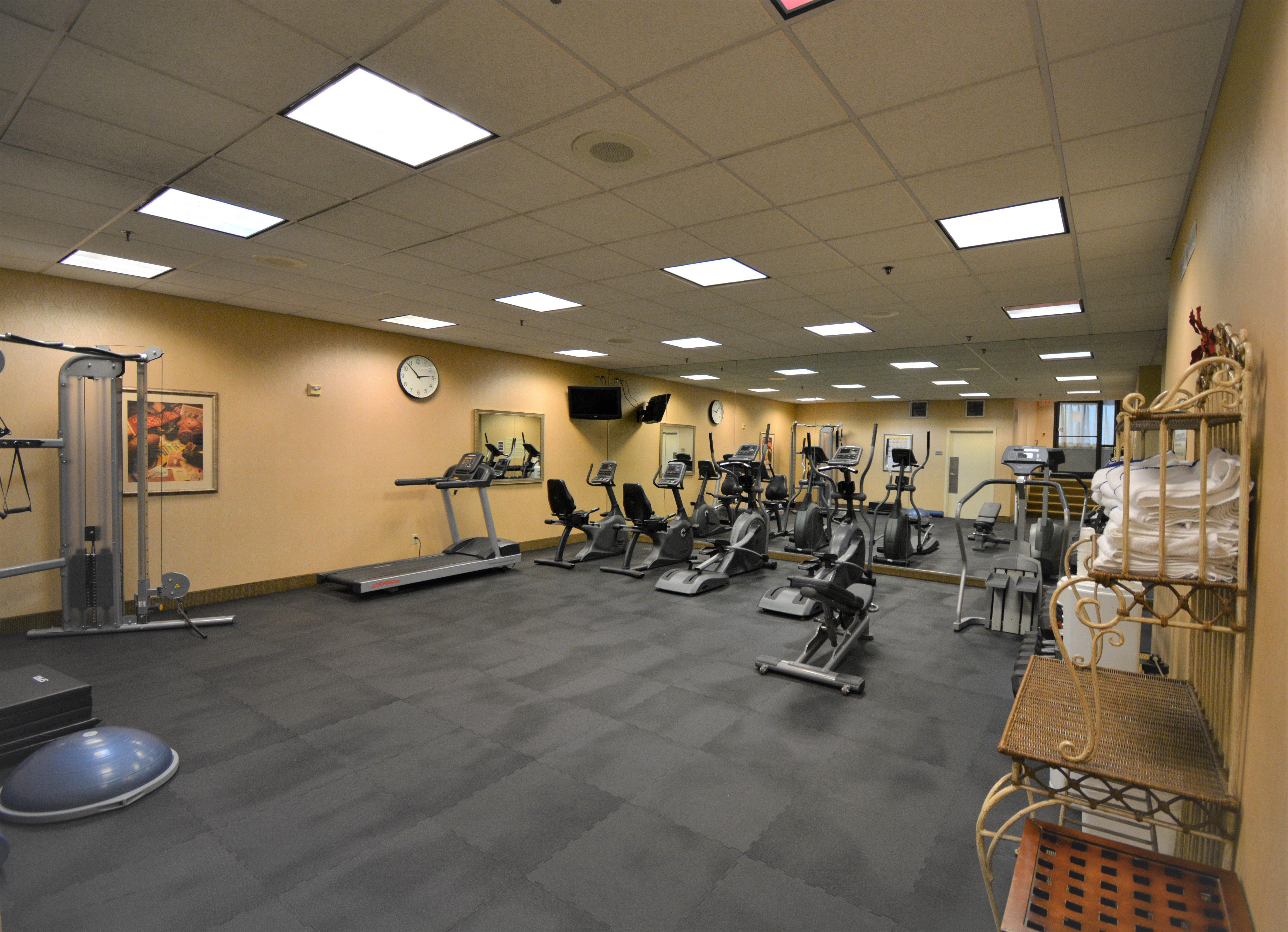 Holiday Inn Hazlet By Ihg Exterior photo