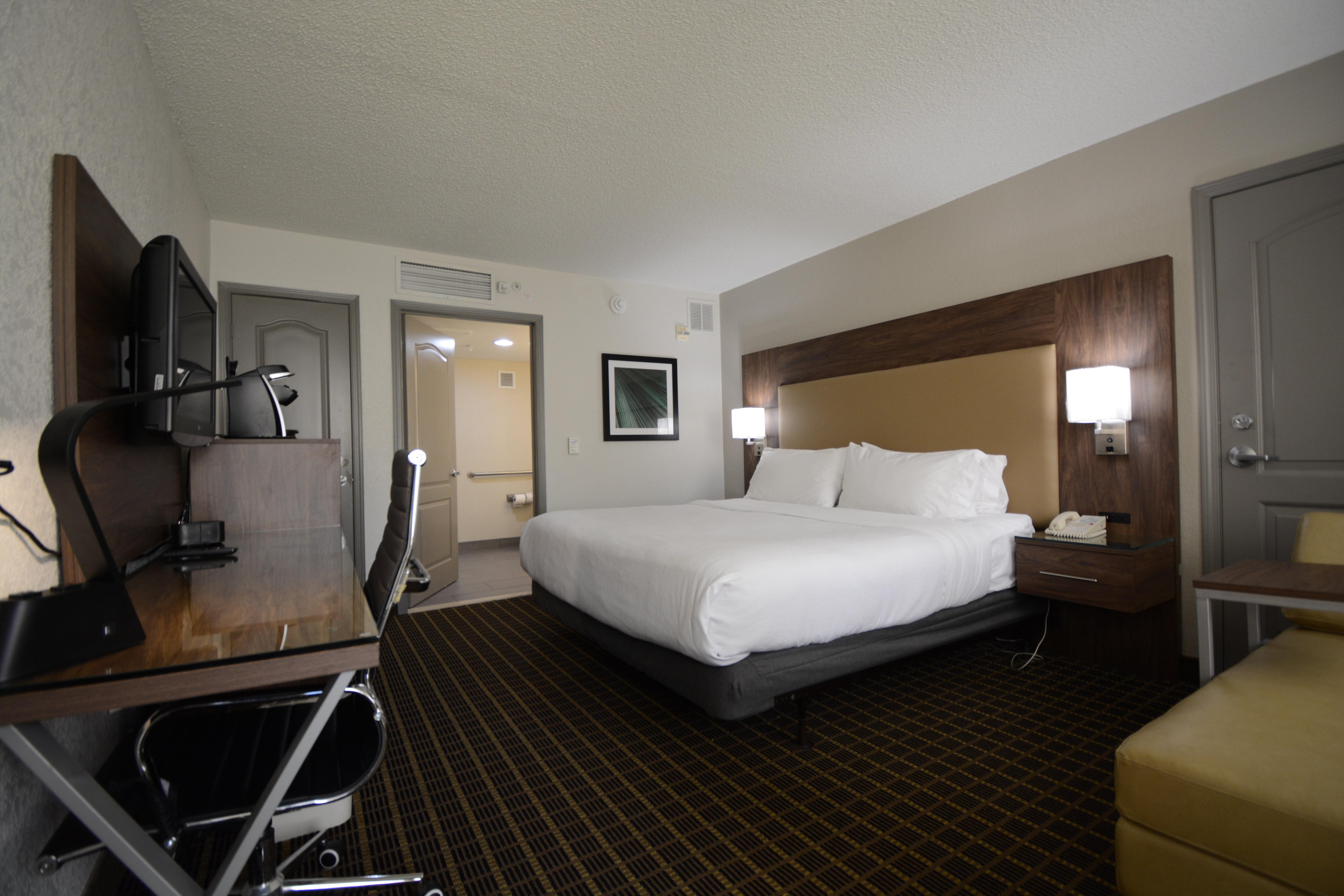 Holiday Inn Hazlet By Ihg Exterior photo