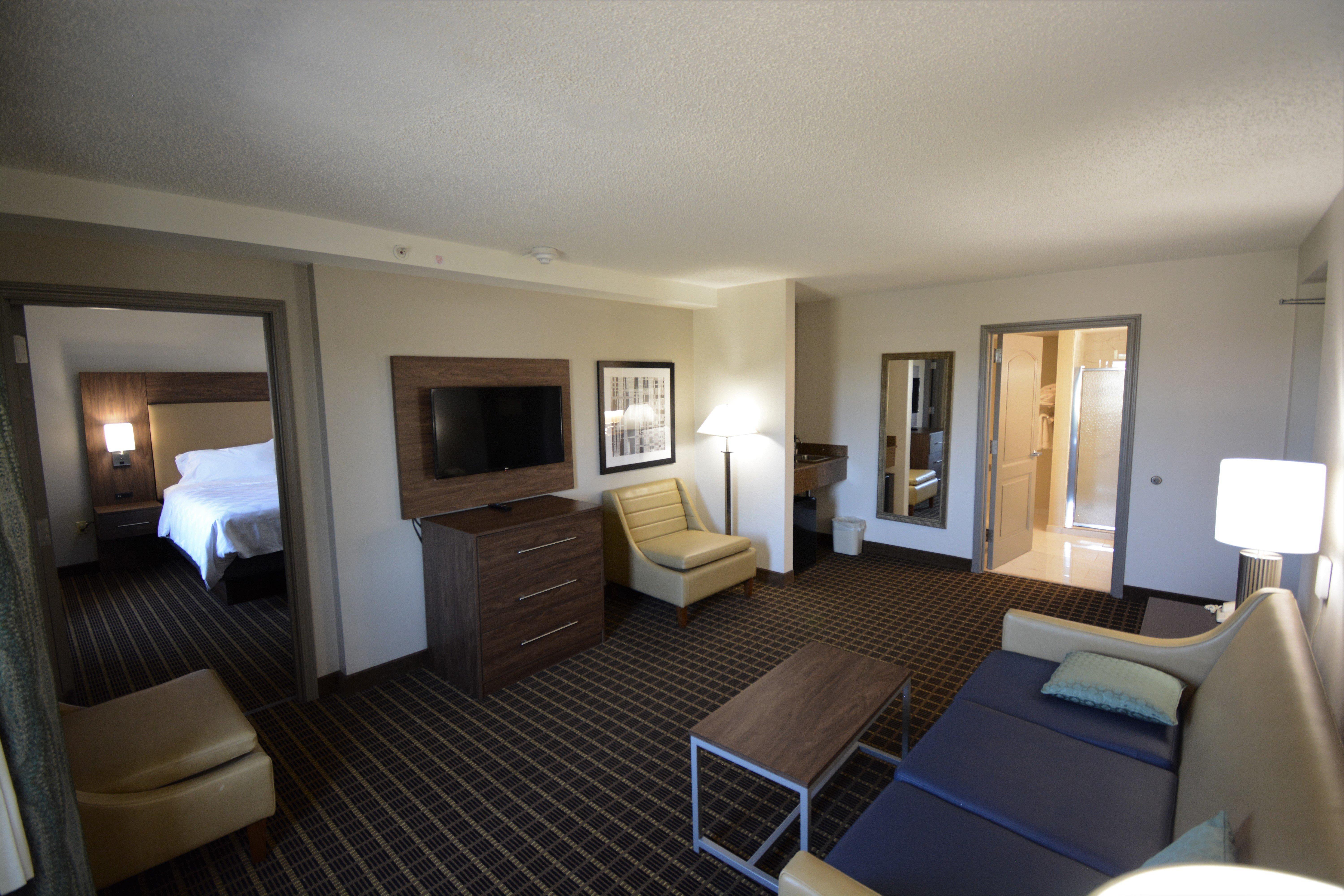 Holiday Inn Hazlet By Ihg Exterior photo