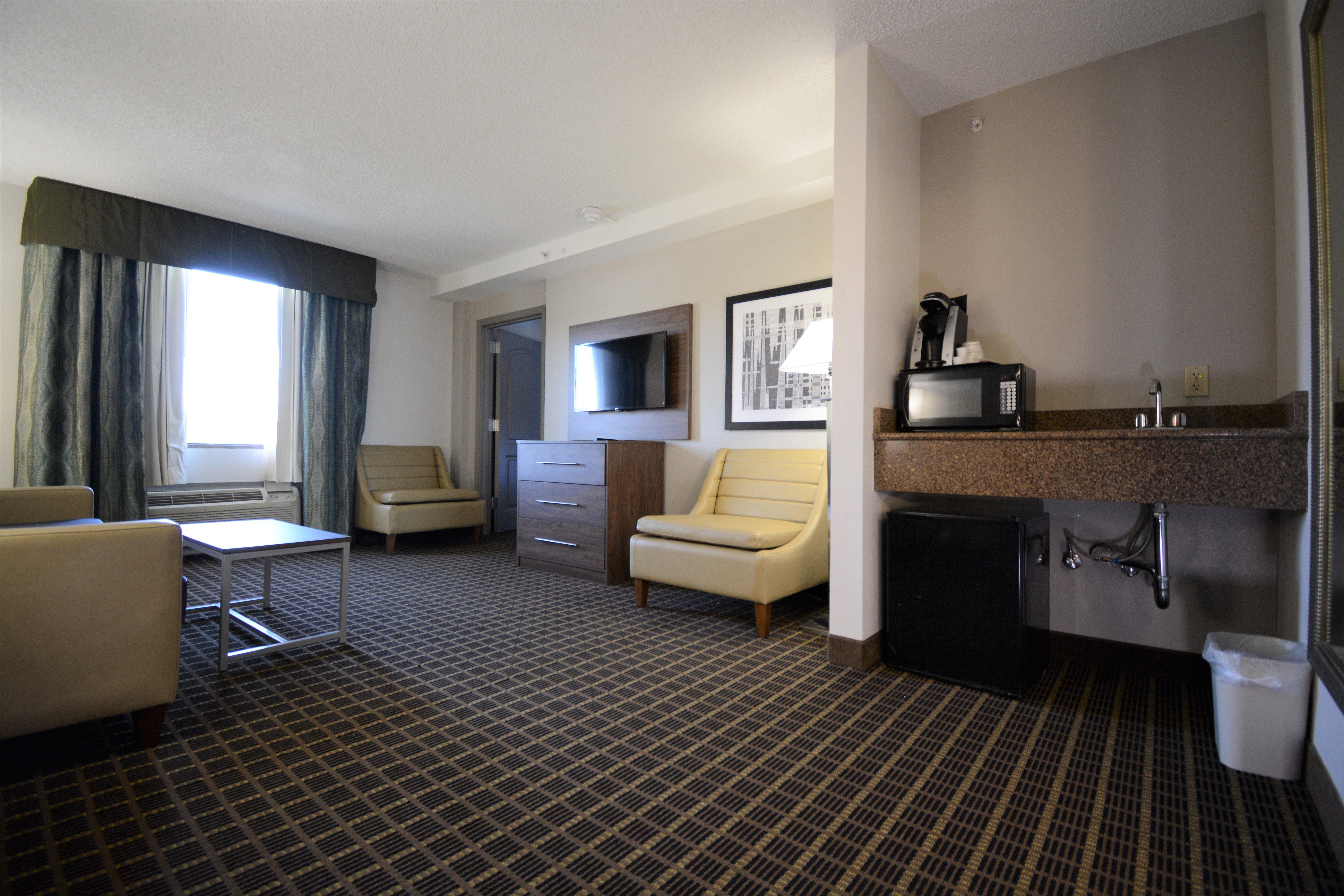 Holiday Inn Hazlet By Ihg Exterior photo